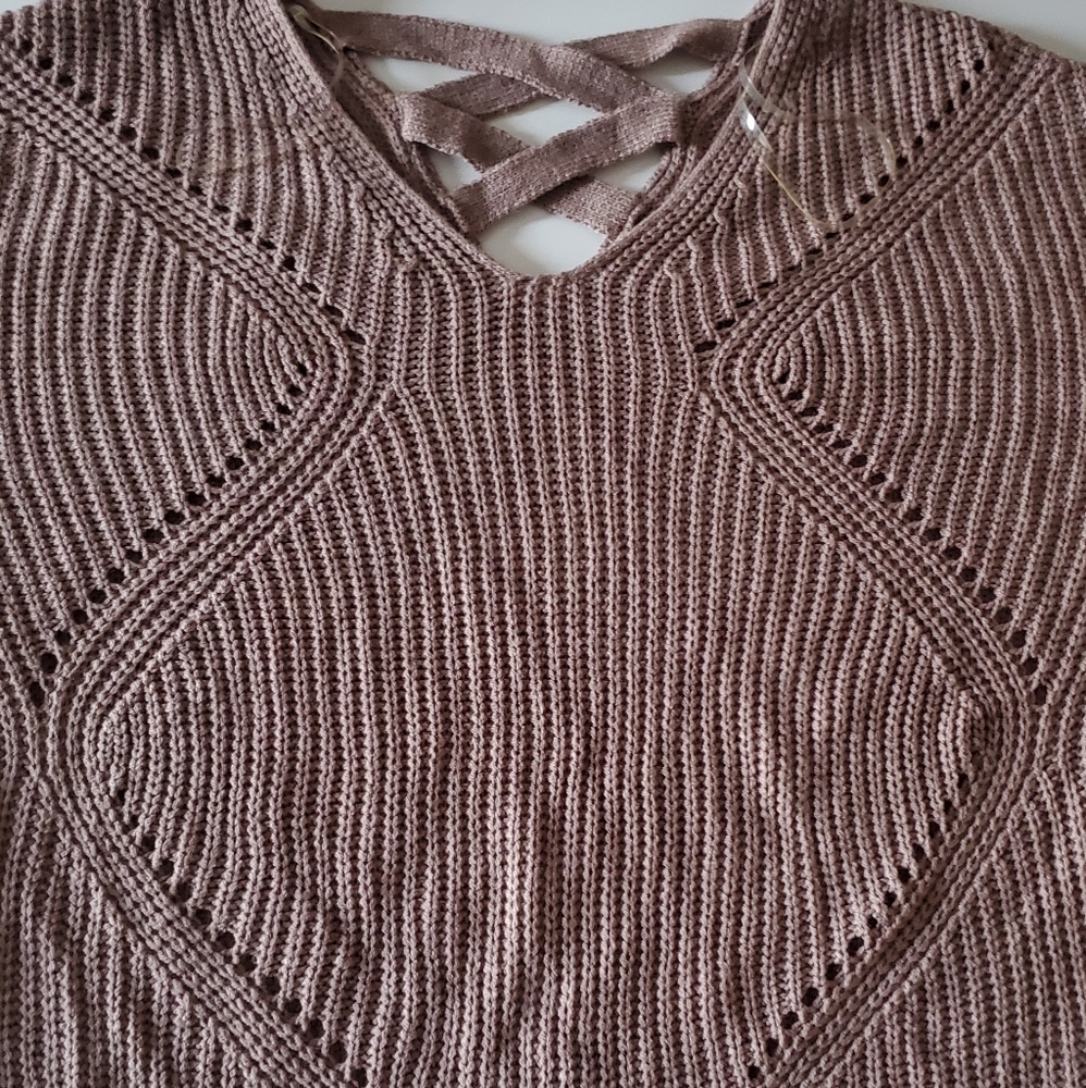 CHARLOTTE RUSSE SWEATER - Picture 9 of 11